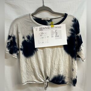 Cropped loose t-shirt